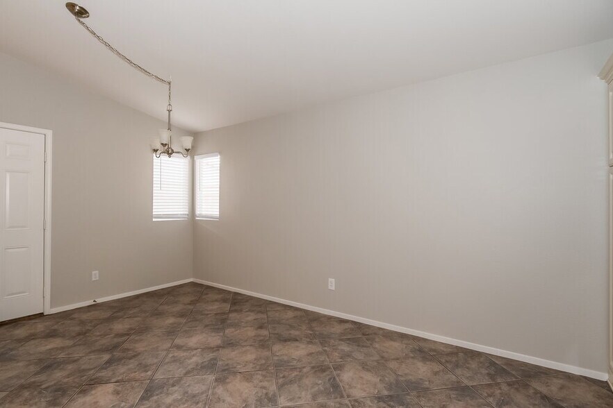Building Photo - 2118 Marathon Keys Ave