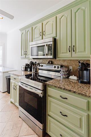 Building Photo - 1503 S College Ave