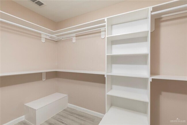 Building Photo - 39 Pecan Ave