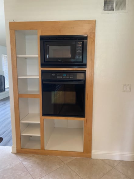 Building Photo - 355 W Sierra Ave