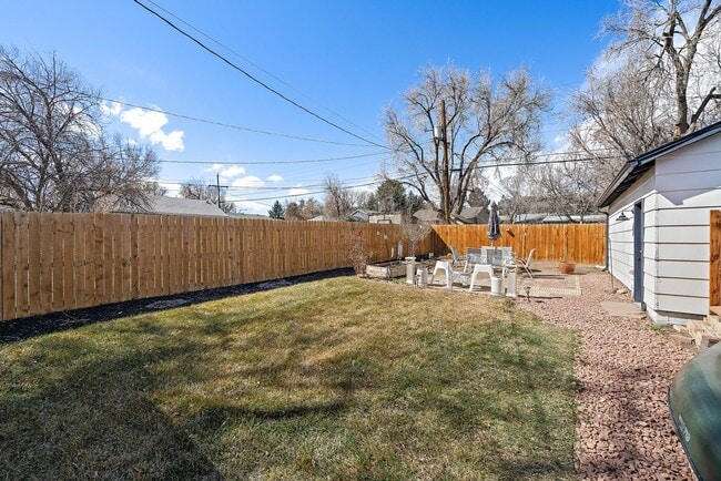 Building Photo - Charming 3 Bedroom Home Near Sloan's Lake