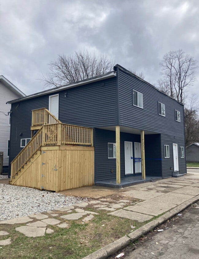 Building Photo - 502 N Arthur St