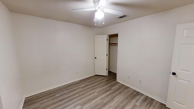 Building Photo - "Spacious 4-Bedroom Retreat with 2 Full Baths in Charming Nolanville!"