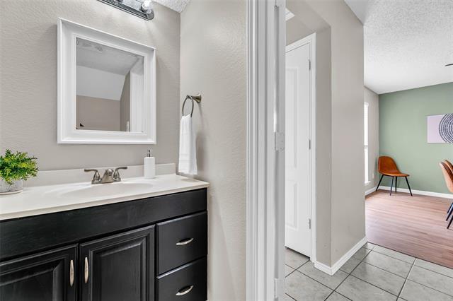 Building Photo - 600 Ashcrest Ct