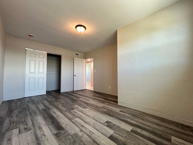 Building Photo - 1740 Ocean Shore Blvd