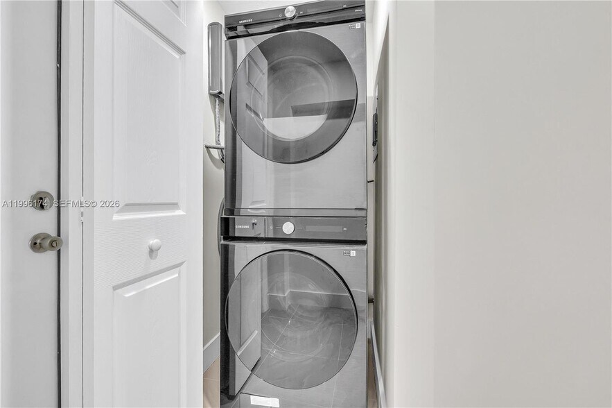 Building Photo - 8400 NW 25th St