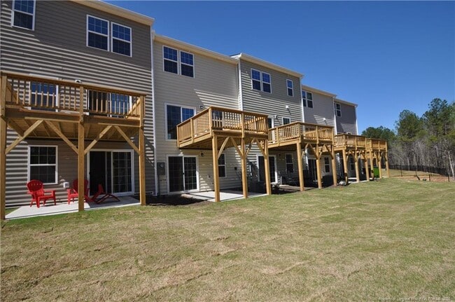 Building Photo - 1231 Lizer Rd