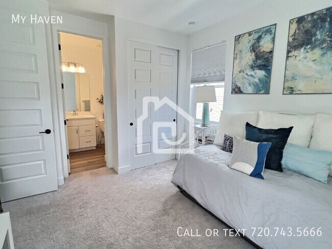 Building Photo - 2811 W 69th Ave