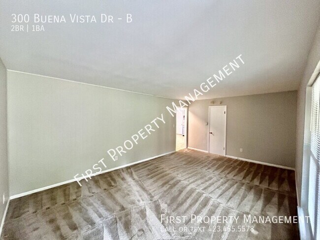 Building Photo - 300 Buena Vista Dr
