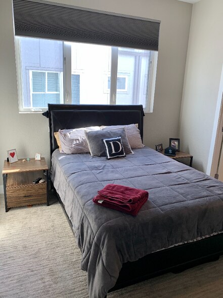 Building Photo - 2815 W 25th Ave