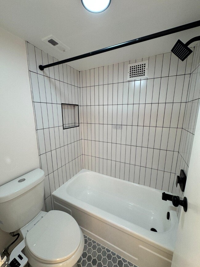 Building Photo - 1836 Metzerott Rd