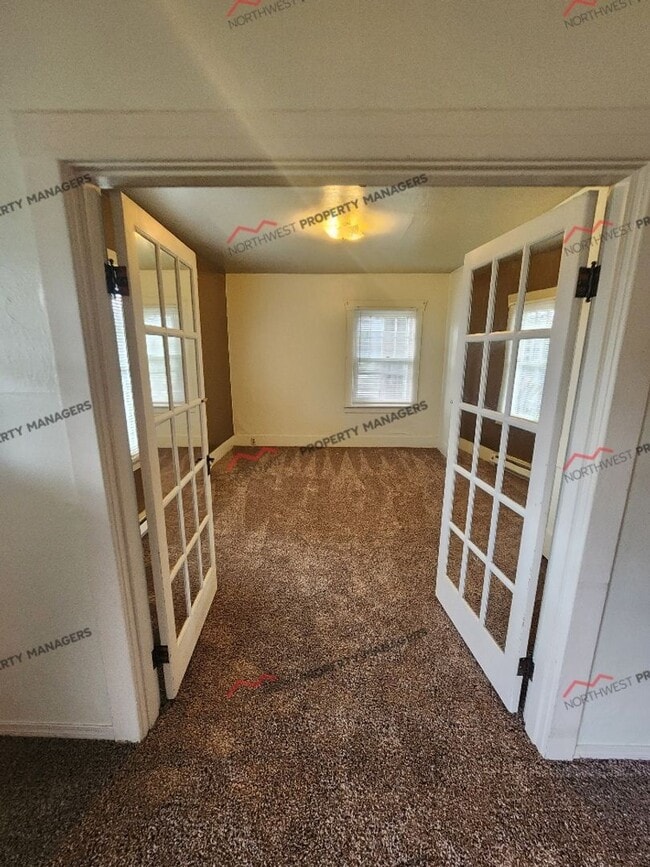 Building Photo - STATUS: AVAILABLE  | R209A | $1795