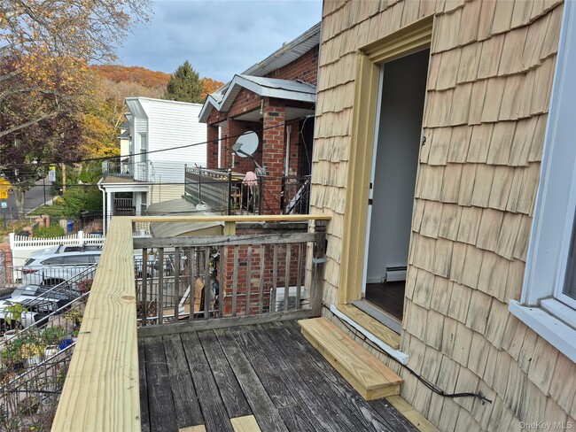 Building Photo - 84-31-84101 101st St