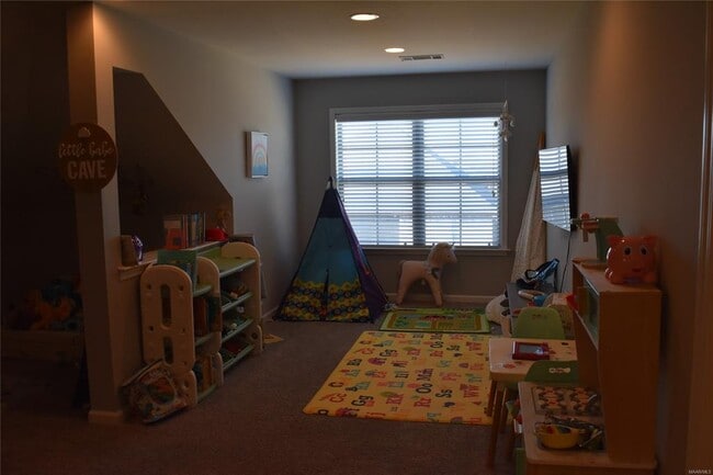 Building Photo - 9153 Autumnbrooke Way