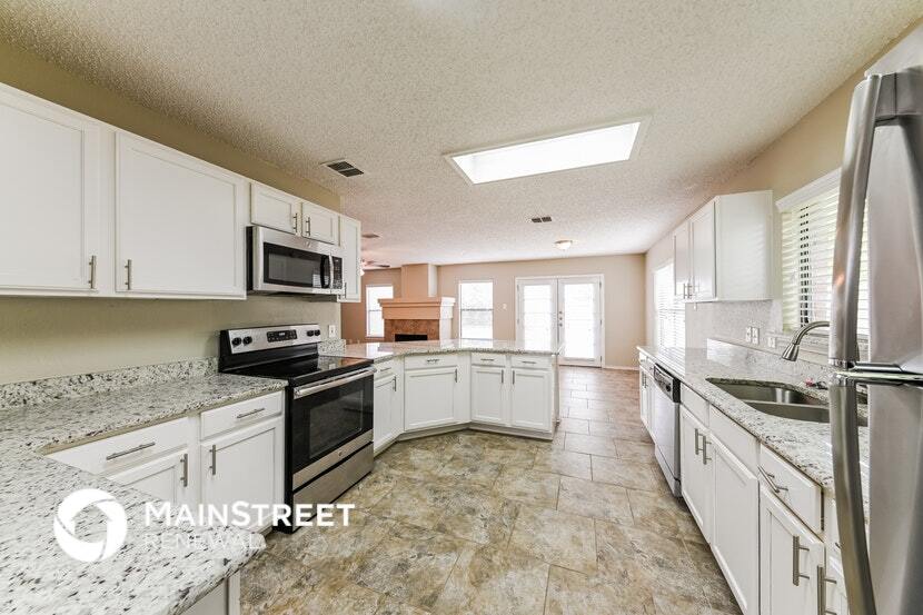 Building Photo - 816 Willow Wood Dr