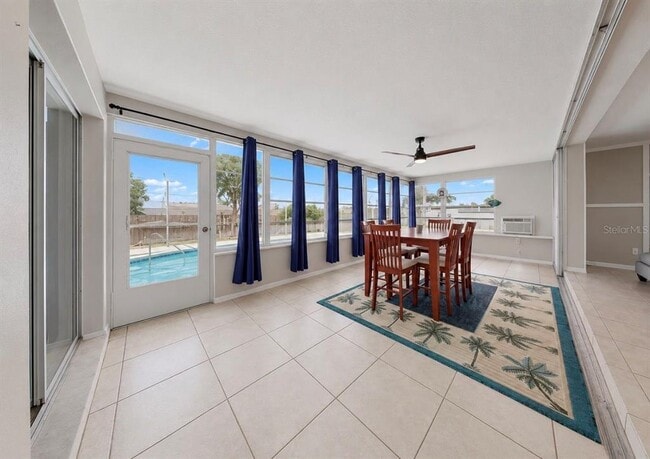 Building Photo - 1725 Bikini Ct