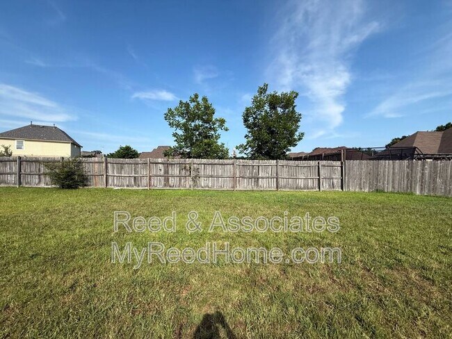 Building Photo - 5066 Delaney Valley Dr
