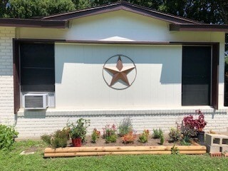 Building Photo - 245 Northview Dr