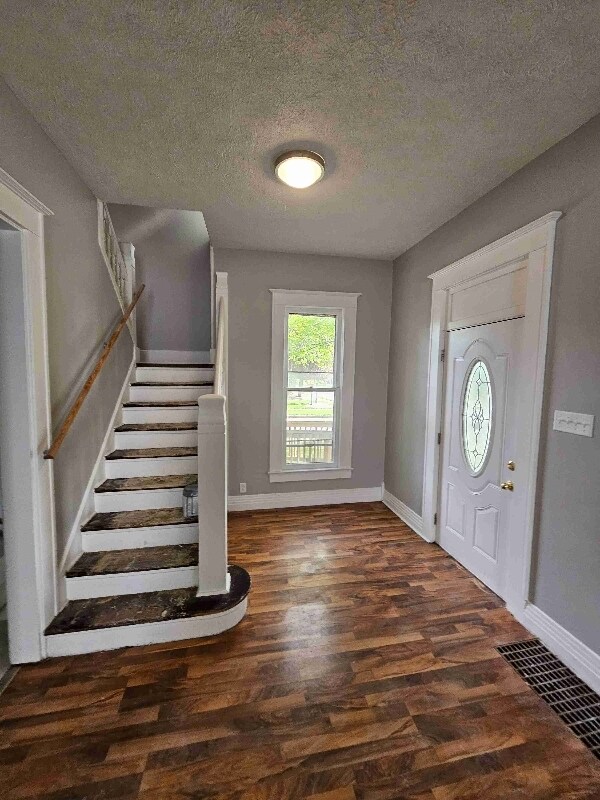 Building Photo - 312 S Nichols Ave