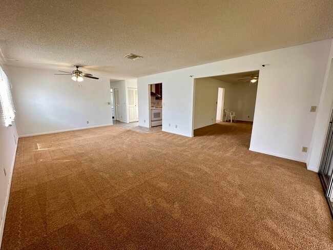 Building Photo - 6101 Rainbow Cir