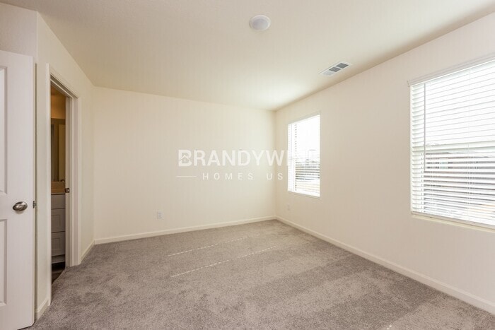 Building Photo - 4422 Marsh Hawk Dr