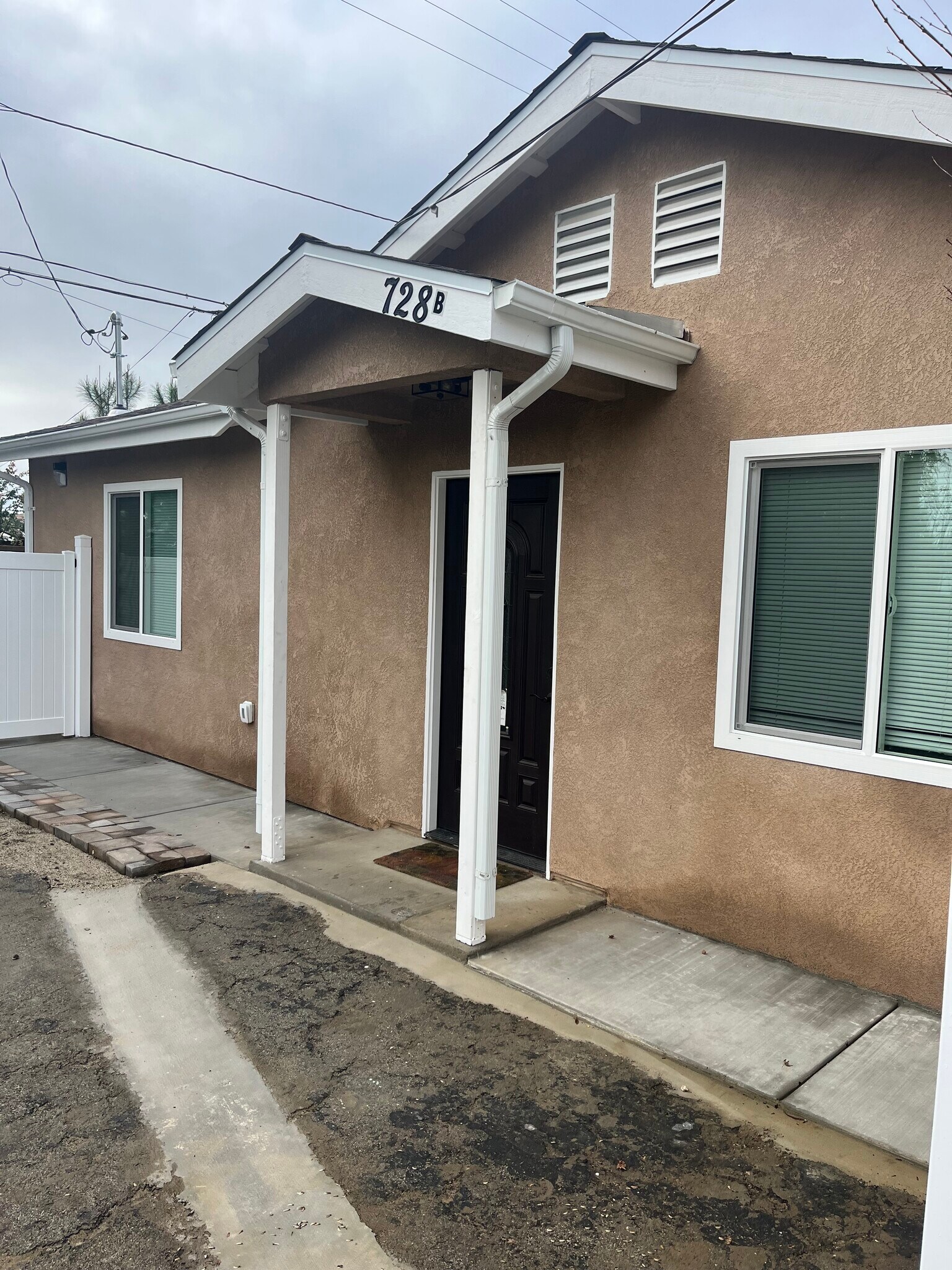 Building Photo - 728 E Harvard Pl