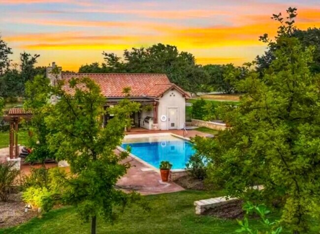 Building Photo - 108 Tuscan Dr