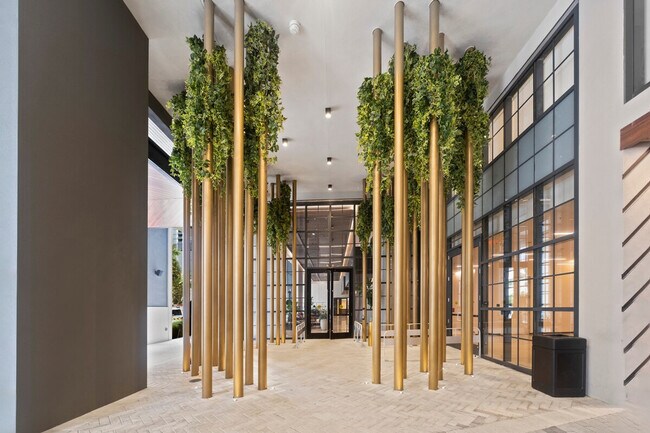 Building Photo - 215 SW 5th Ave