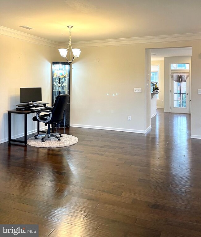 Building Photo - 23814 Hopewell Manor Terrace