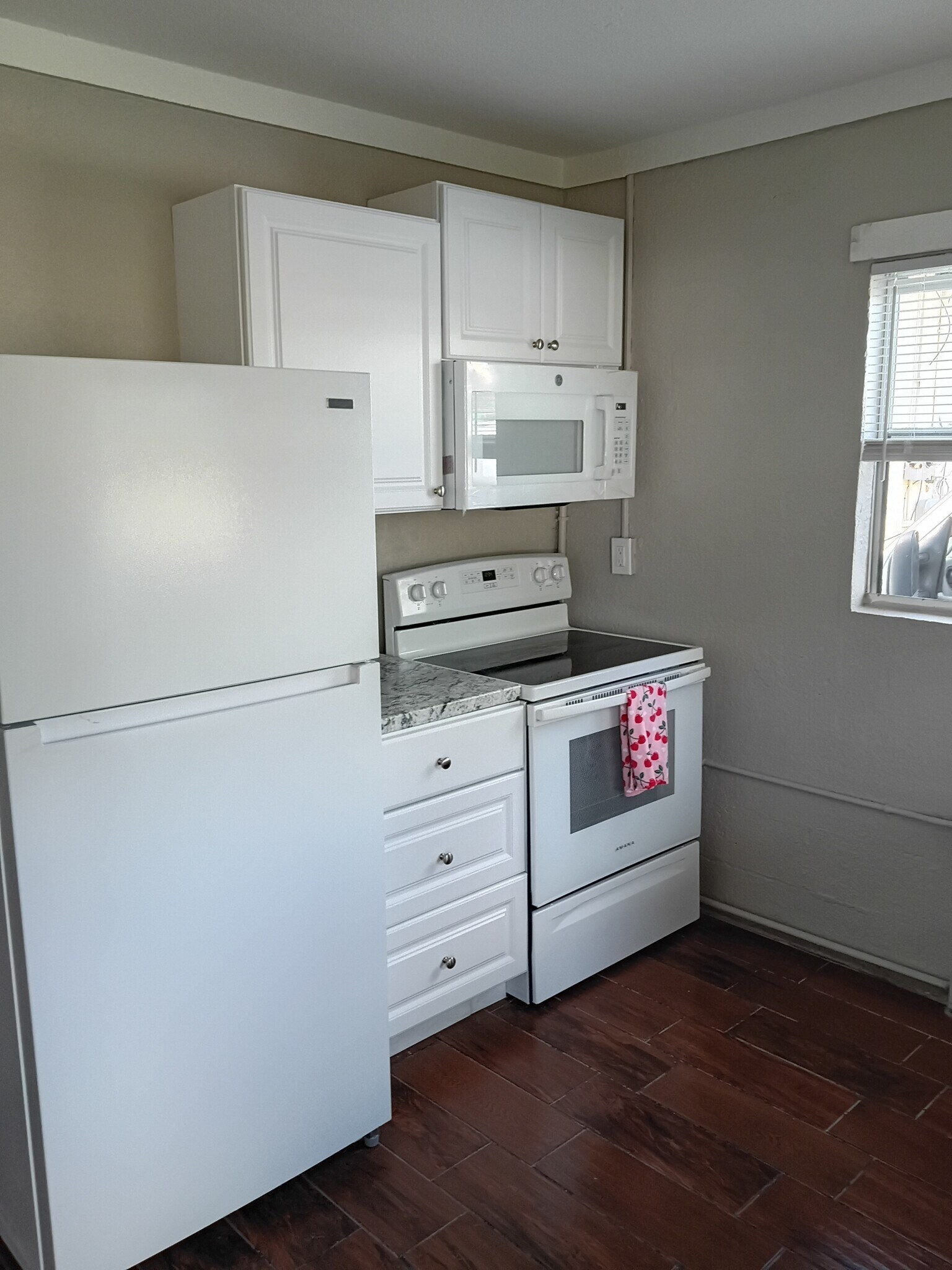 Building Photo - 1208 N 17th St