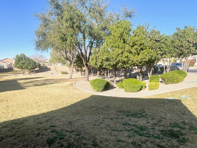 Building Photo - 2211 S Harper