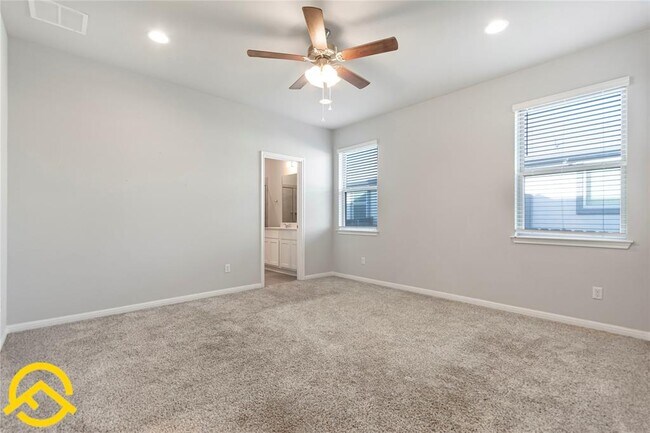Building Photo - 3008 Sage Ranch Dr
