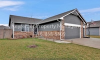 Building Photo - Beautiful 3 Bed 2 Bath In Quiet Neighborhood
