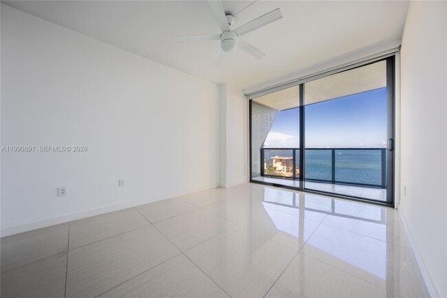 Building Photo - 460 NE 28th St