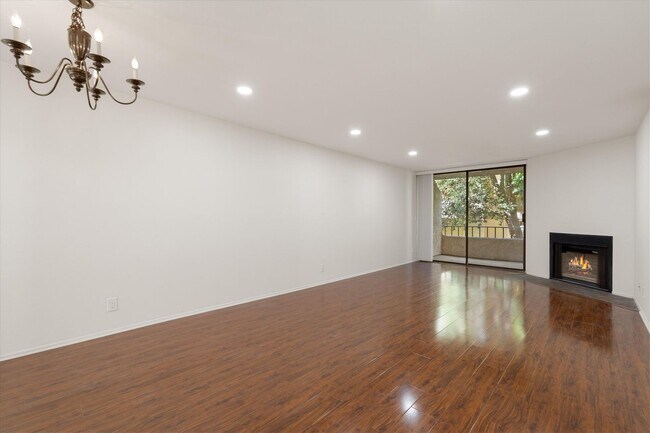 Building Photo - 4141 Via Marisol