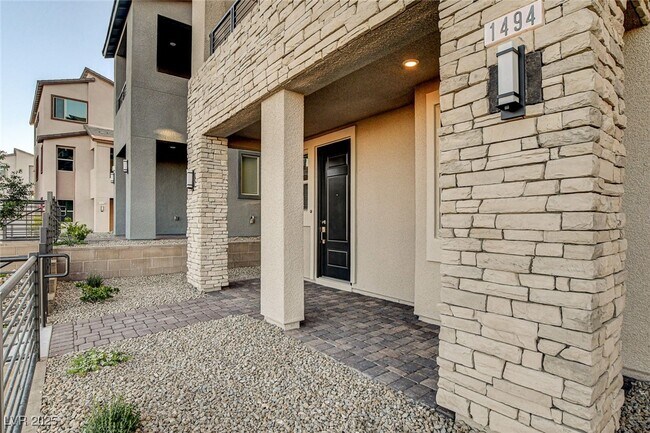 Building Photo - 1494 Bat Hawk St