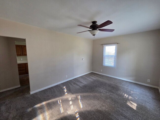 Primary Photo - 3 Bedroom Cedar Falls House
