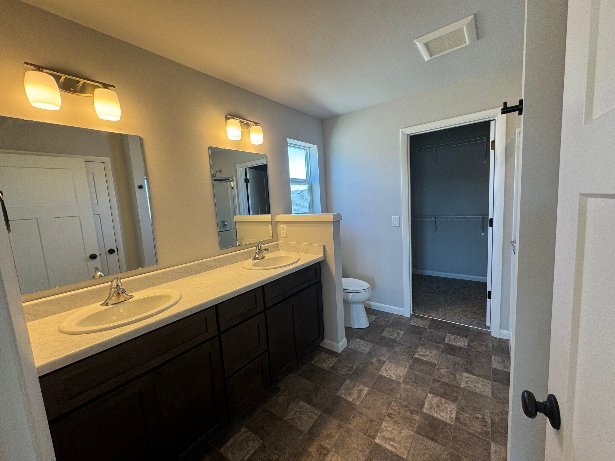 Building Photo - 9353 Honey Elm Ln