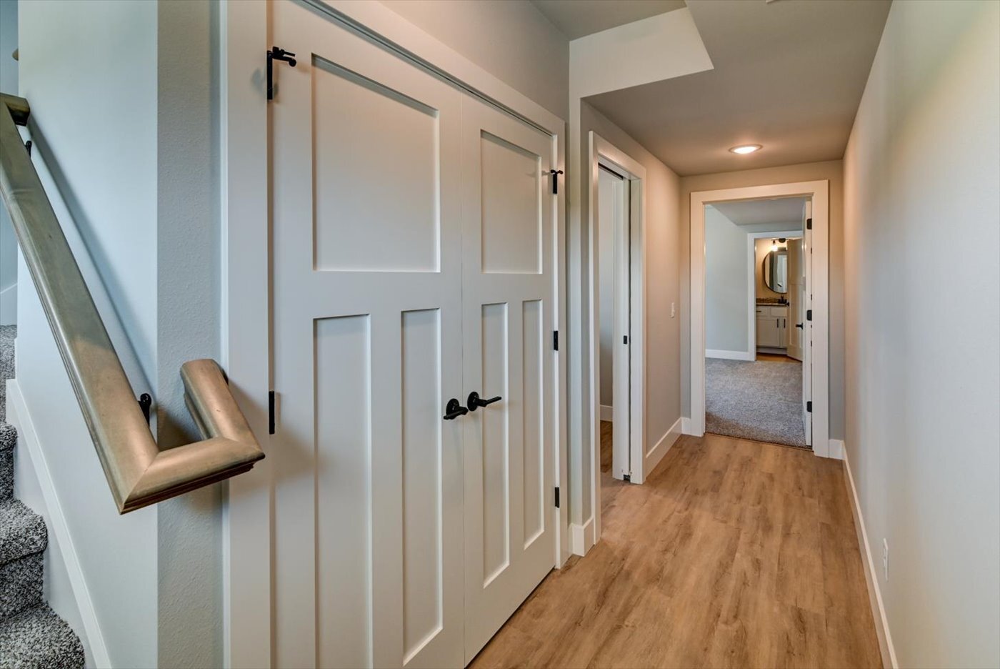 Building Photo - 2900 Blue Grass Dr