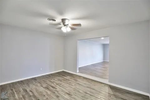 Building Photo - 2317 Glendale Dr