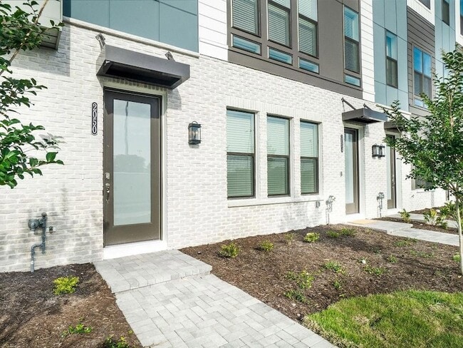 Building Photo - 2050 Packing District Wy