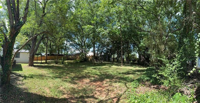 Building Photo - 980 Hilltop Ct