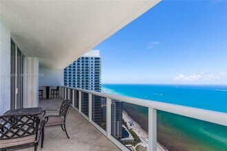 Building Photo - 1800 S Ocean Dr