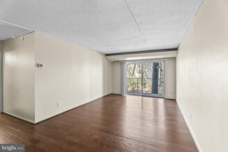 Building Photo - 60 S Van Dorn St