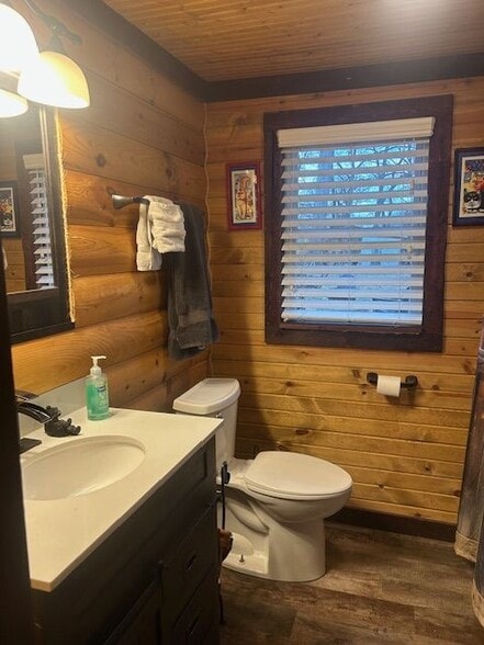 Building Photo - 13810 Byars Rd