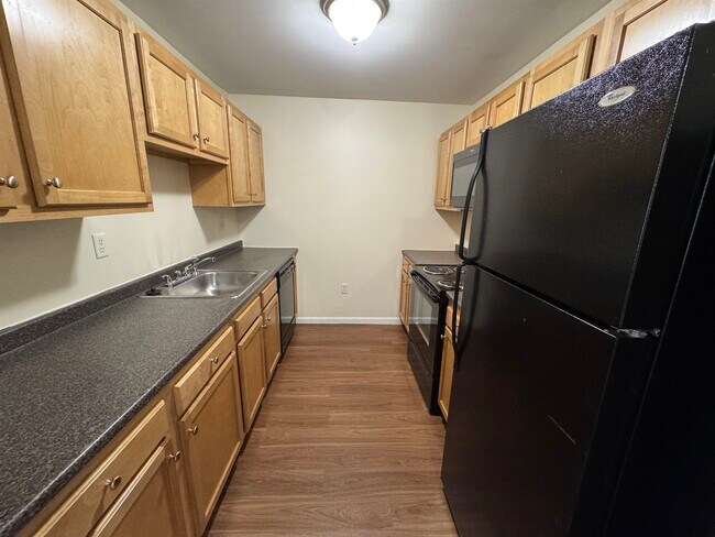 Building Photo - 50 Sentinel Court