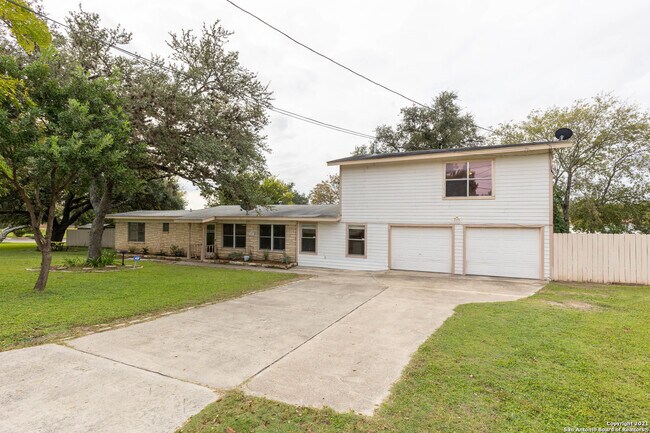 Primary Photo - 224 Shadyview Dr