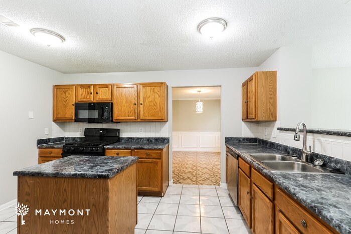 Building Photo - 1750 Byrom Pkwy