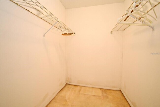 Building Photo - 536 Orange Dr