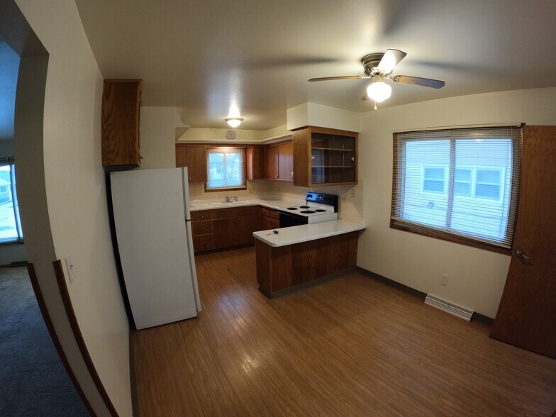 Kitchen 2 - 177 S 78th St